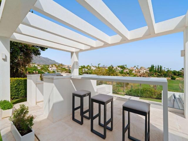 Casa adosada en venta en Marbella, Las Brisas. Casas adosadas.