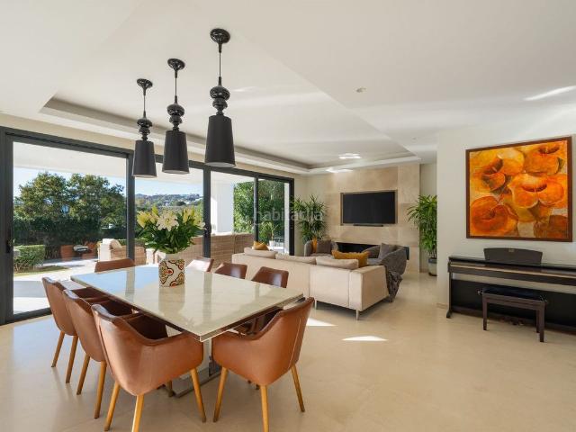 Casa adosada en venta en Marbella, Las Brisas. Casas adosadas.
