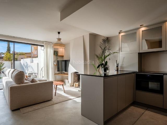 Casa adosada en venta en Marbella, Las Brisas. Casas adosadas.