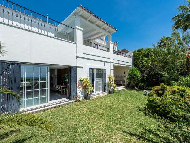Casa adosada en venta en Marbella, Las Brisas. Casas adosadas.