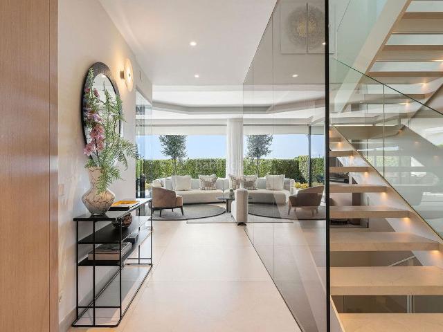 Casa adosada en venta en Marbella, Las Brisas. Casas adosadas.