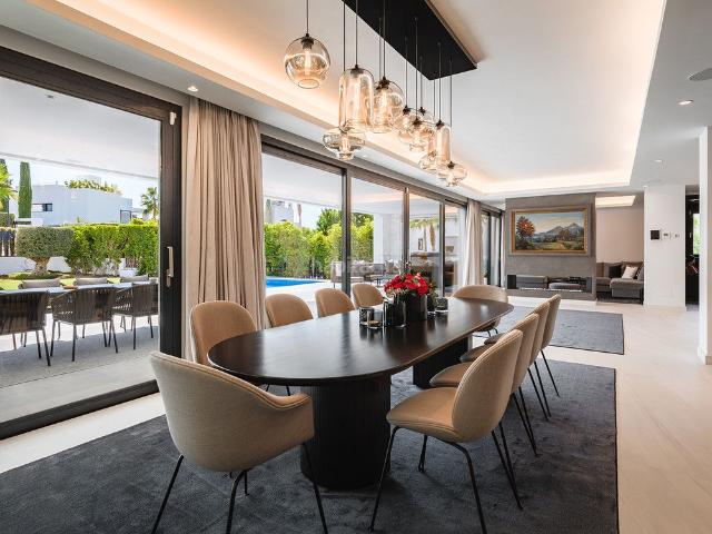 Casa adosada en venta en Marbella, Las Brisas. Casas adosadas.