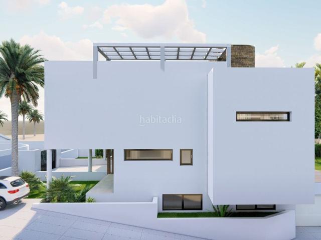 Casa adosada en venta en Marbella, Marbesa. Casas adosadas.