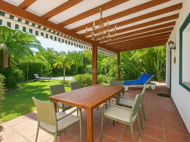 Casa adosada en venta en Marbella, Marbesa. Casas adosadas.