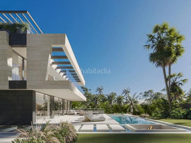 Casa adosada en venta en Marbella, Nagüeles Alto. Casas adosadas.