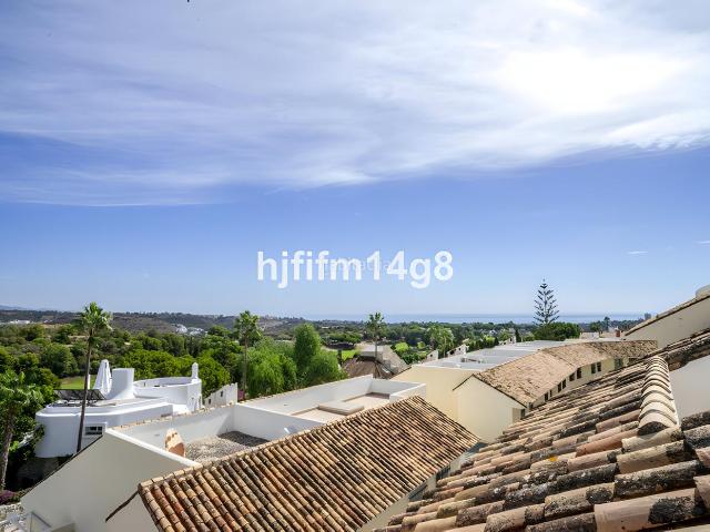 Casa adosada en venta en Marbella, Nueva Andalucía centro. Casa Adosada en venta en Nueva Andalucía. Casas adosadas.
