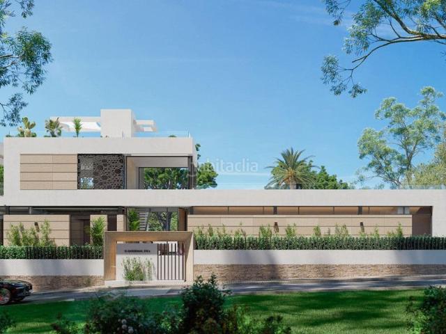 Casa adosada en venta en Marbella, Nueva Andalucía centro. Casas adosadas.