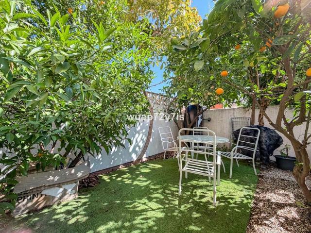 Casa adosada en venta en Marbella, San Pedro de Alcántara Pueblo. Casas adosadas.