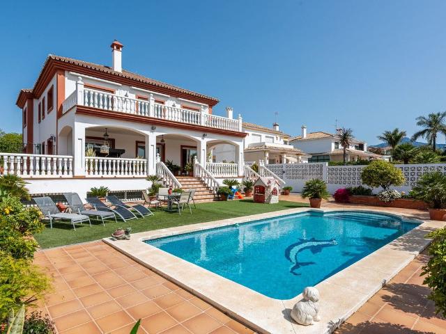 Casa adosada en venta en Marbella, San Pedro de Alcántara Pueblo. Casas adosadas.