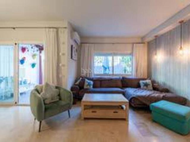 Casa adosada en venta en Marbella, San Pedro de Alcántara Pueblo. Adosado ideal en el corazón de San Pedro confort, ubicación y estilo de vida. Casas adosadas.
