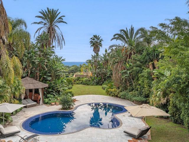 Casa adosada en venta en Marbella, Sierra Blanca. Casas adosadas.