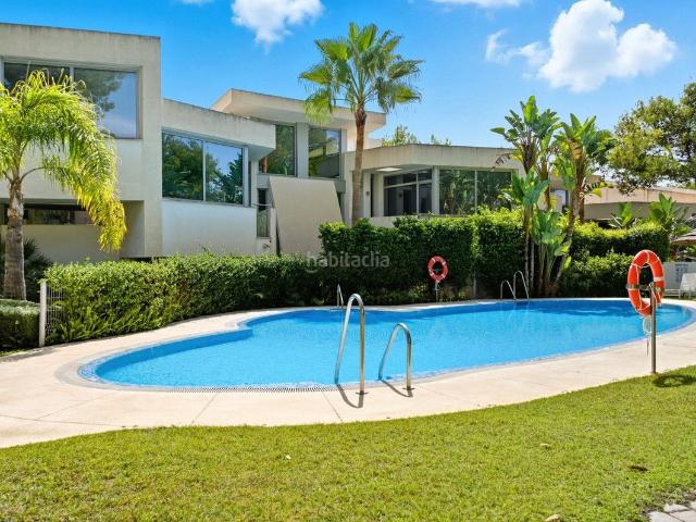 Casa adosada en venta en Marbella, Sierra Blanca. Casas adosadas.
