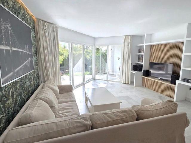 Casa adosada en venta en Marbella, Sierra Blanca. Marbella. Casas adosadas.