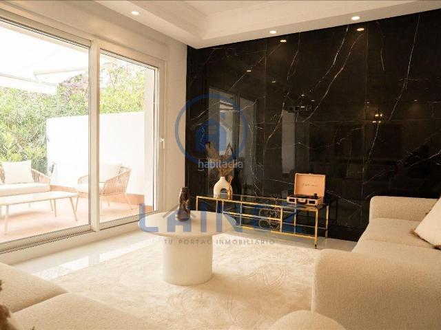 Casa adosada en venta en Marbella, Puente Romano. Casas adosadas.