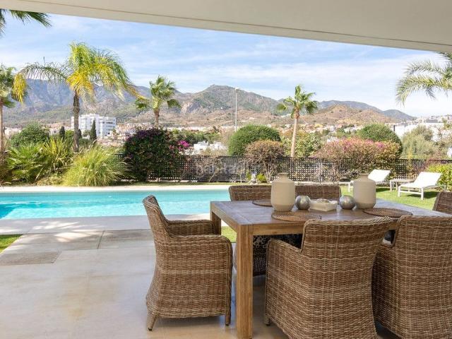 Casa adosada en venta en Marbella, Río Real. Casas adosadas.