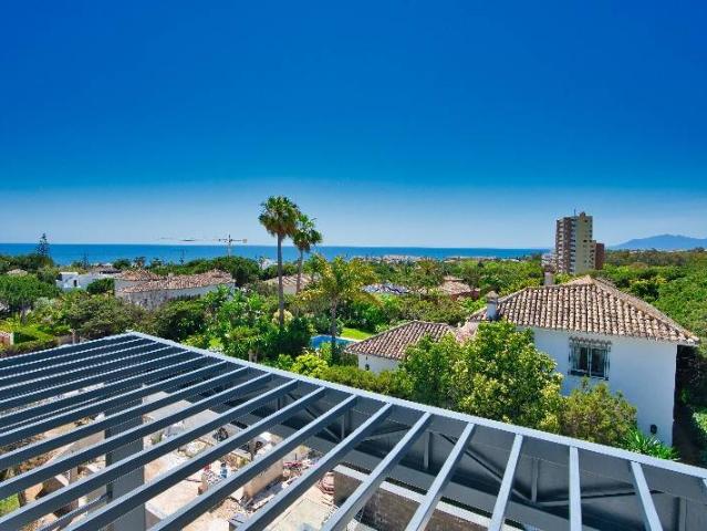 Casa adosada en Venta en Marbesa