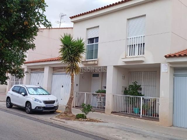 Casa adosada en venta en Marines. Particular Vende Adosado en Marines con Placas Solares. Casas adosadas.
