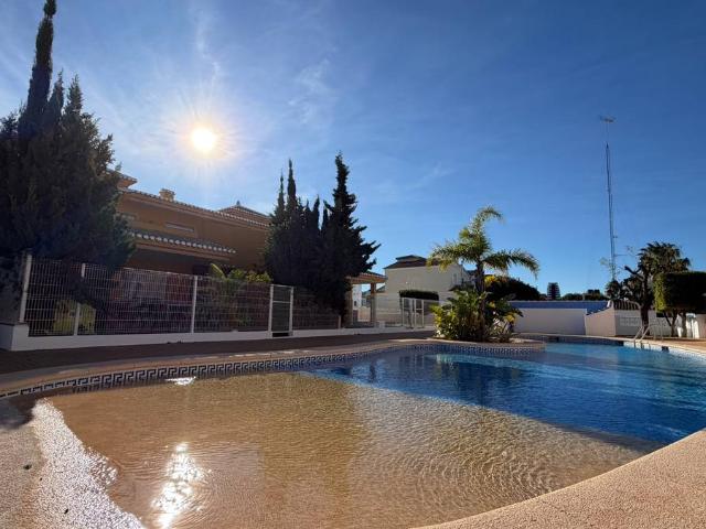Casa adosada en Venta en Marisol Park Ortembach Los Almendros