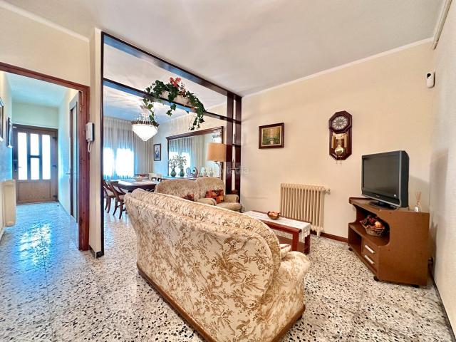 Casa adosada en venta en Masies de Voltregà Les. Preciosa casa amb essència rústica a Vinyoles. Casas adosadas Masies de Voltregà.