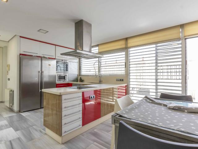 Casa adosada en venta en Massamagrell. Casa de diseño con calidades premium en zona residencial de Massamagrell. Casas adosadas.