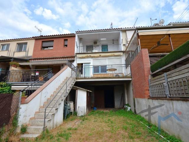 Casa adosada en Venta en Masquefa