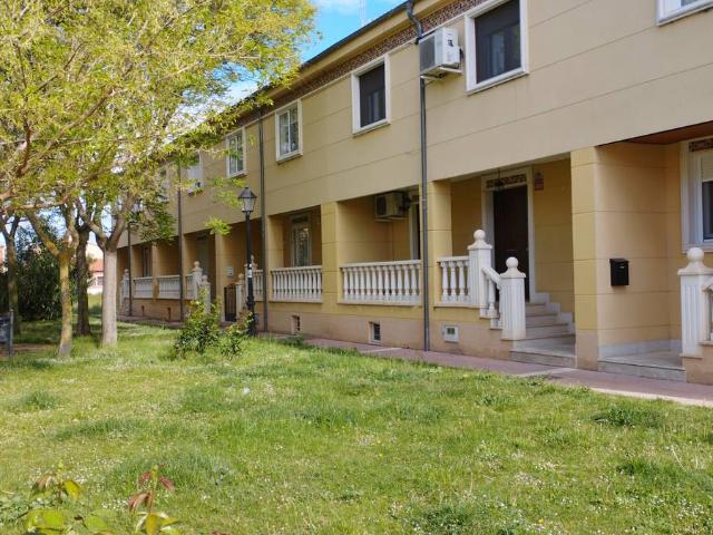 Casa adosada en Venta en Medina del Campo