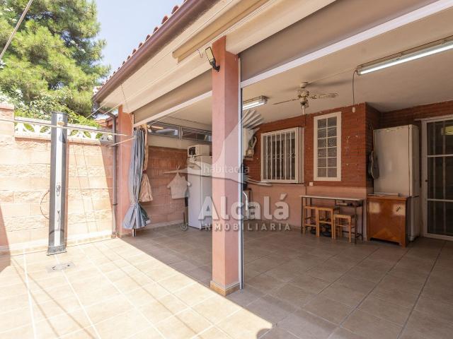 Casa adosada en venta en Mejorada del Campo. EXCLUSIVO CHALET ADOSADO EN EL CENTRO DE MEJORADA DEL CAMPO. Casas adosadas Mejorada del.