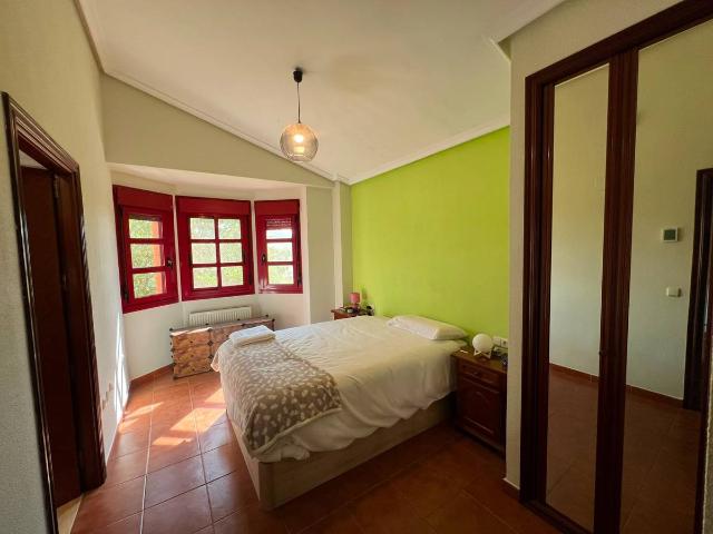 Casa adosada en Venta en Mejostilla