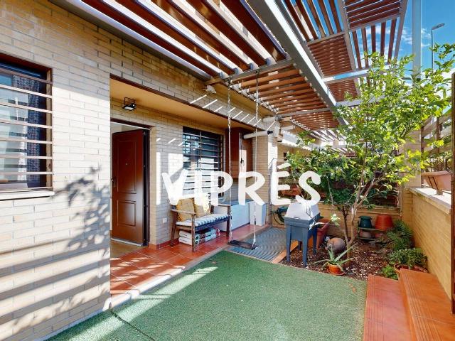 Casa adosada en Venta en Mejostilla
