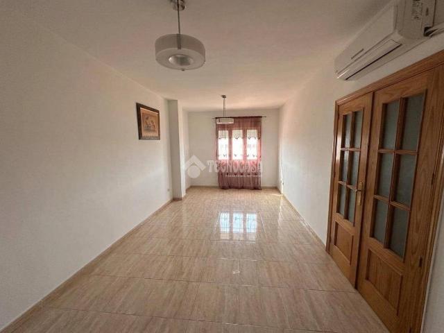 Casa adosada en Venta en Mengíbar