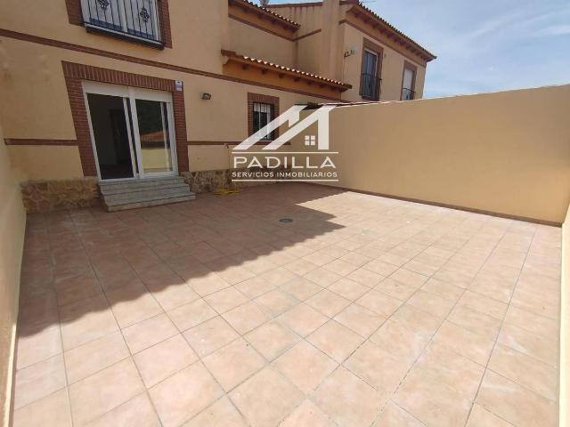 Casa adosada en Venta en Méntrida