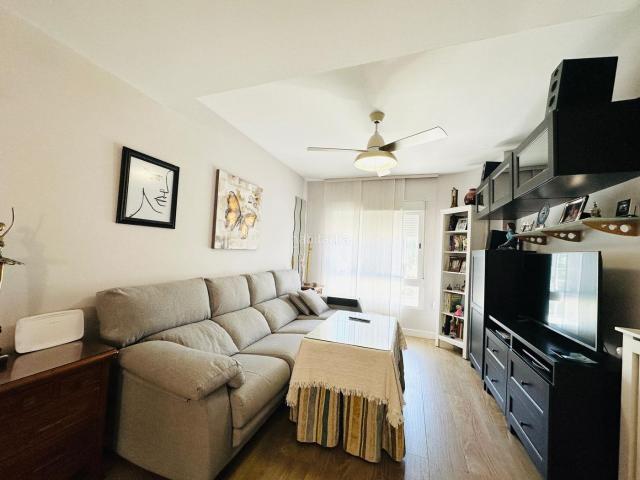 Casa adosada en venta en Mérida, Norte. Adosado en venta Abadias. Casas adosadas.
