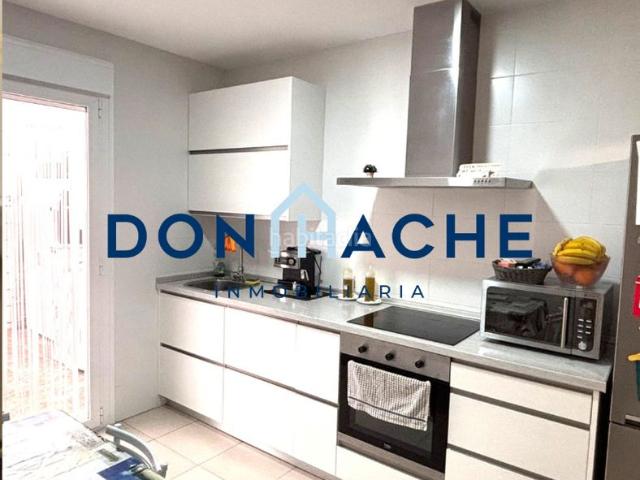 Casa adosada en venta en Mérida, Norte. ADOSADO MUY BONITO. Casas adosadas.