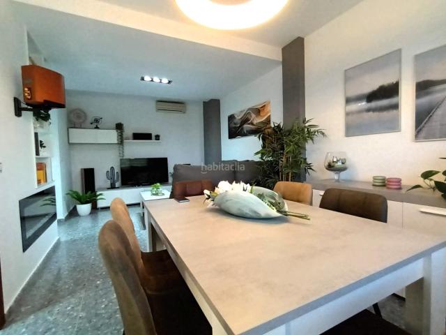 Casa adosada en venta en Mérida, Norte. SE VENDE ADOSADO MUY BONITO DON HACHE INMOBILIARIA. Casas adosadas.