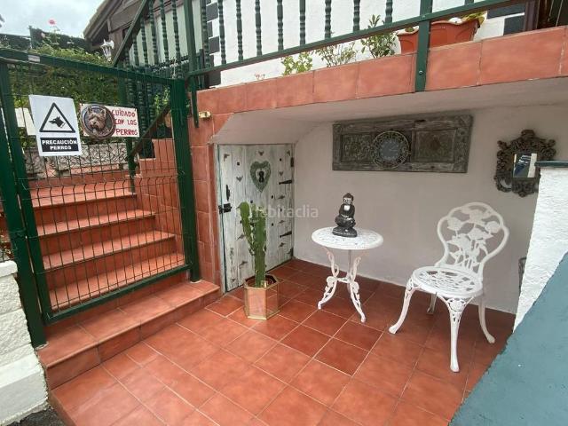 Casa adosada en venta en Meruelo. Casas adosadas.
