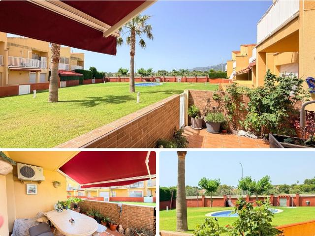 Casa adosada en venta en Miami Platja, Centre Costa Dorada. Casa adosada Miami centro. Casas adosadas Miami.