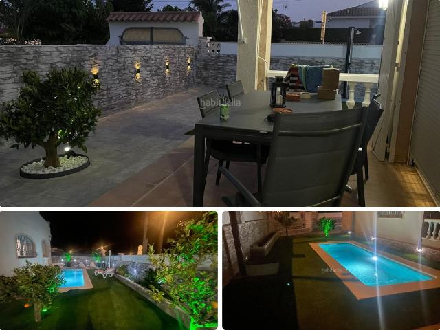 Casa adosada en venta en Miami Platja, Centre Costa Dorada. Chalet adosado en Miami playa. Casas adosadas Miami.