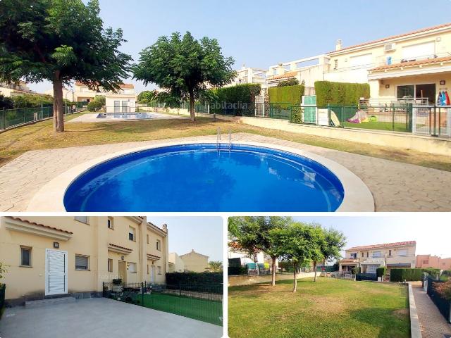 Casa adosada en venta en Miami Platja, Centre Costa Dorada. Vive donde otros sueñan pasar sus vacaciones. Casas adosadas Miami.