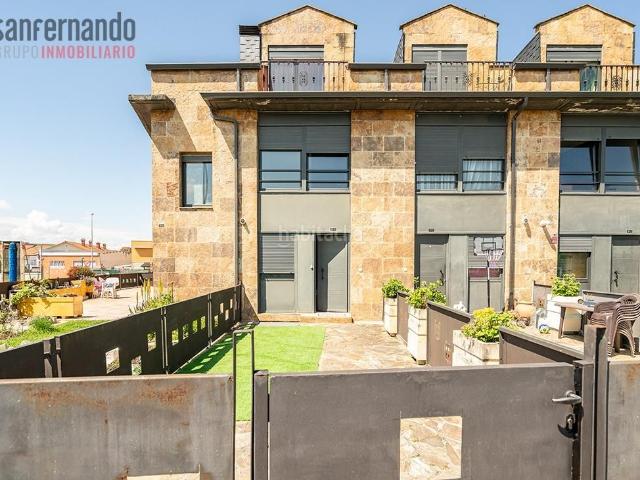 Casa adosada en venta en Miengo, Cudón. MAGNÍFICO CHALET ADOSADO EN CUDON. MIENGO. Casas adosadas.