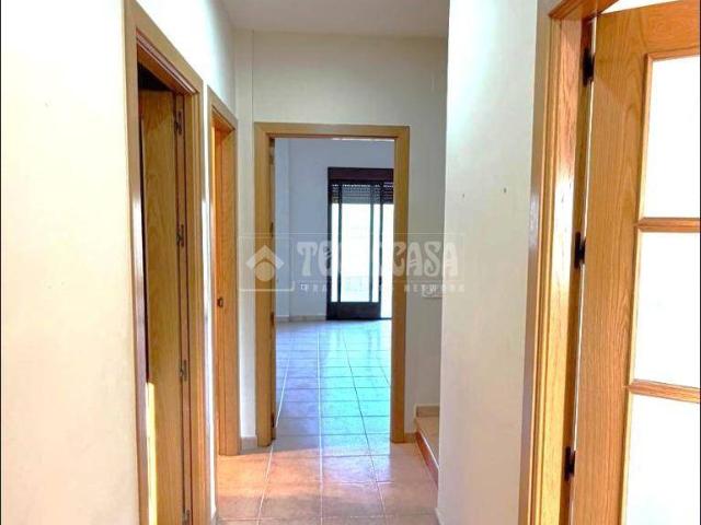 Casa adosada en Venta en Miguel Esteban