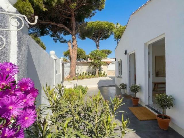 Casa adosada en venta en Mijas, Calahonda. Casas adosadas.