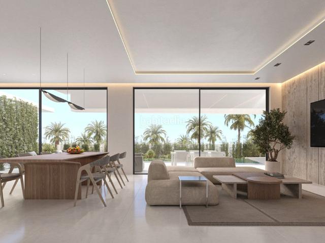 Casa adosada en venta en Mijas, Calahonda. Casas adosadas.