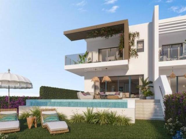 Casa adosada en venta en Mijas, El Faro de Calaburra Chaparral. LUJO. Casas adosadas.
