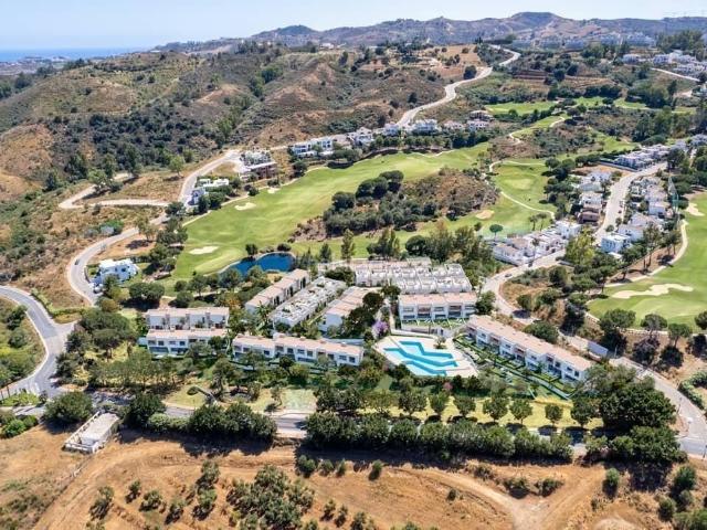 Casa adosada en venta en Mijas, La Cala Golf Lagar Martell. Adosado de 2 dormitorios, 2 baños y jardín. La Cala Golf, Mijas Costa. Casas adosadas.