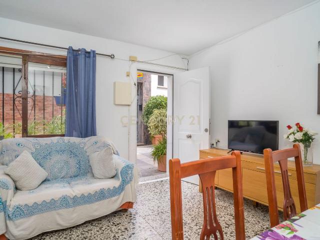 Casa adosada en venta en Mijas, La Cala Mijas. Casa independiente en Calle Istán, La Cala de Mijas. Casas adosadas.