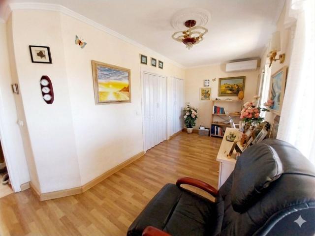 Casa adosada en venta en Mijas, Mijas Golf. Agradable casita adosada de dos plantas, con vistas al mar cerca del campo de Golf de Mjas Golf. Casas adosadas.