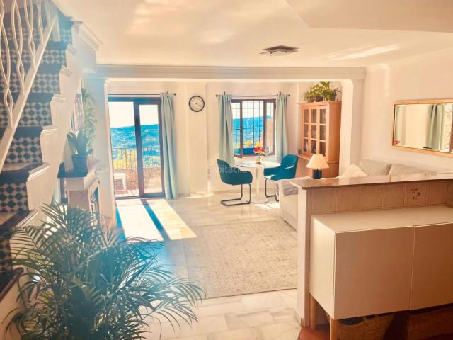 Casa adosada en venta en Mijas, Valtocado La Alquería La Atalaya. Chalet Adosado en Avenida Rubí. Casas adosadas.