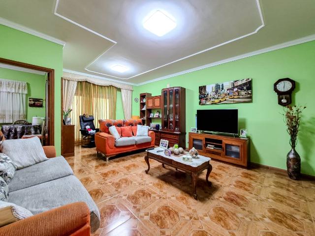Casa adosada en Venta en Miller