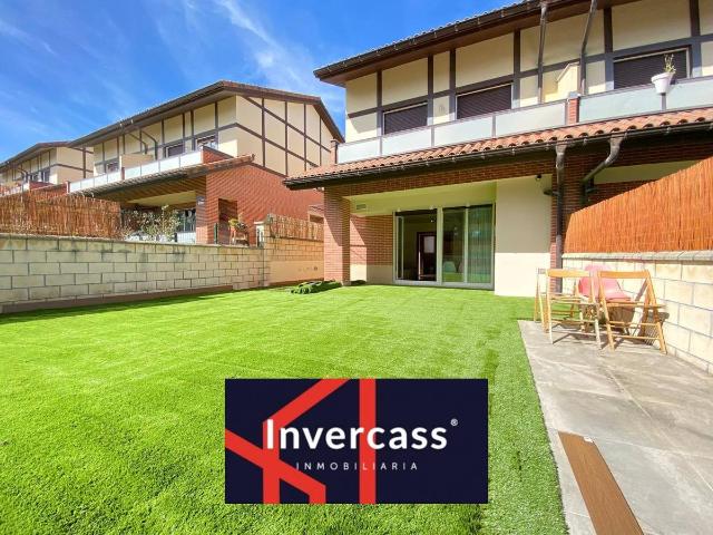 Casa adosada en Venta en Mioño Santullán