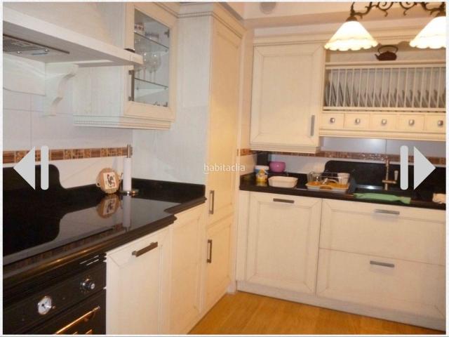 Casa adosada en venta en Miranda de Ebro, Crucero Aquende. Mobiliario de excelente calidad. Casas adosadas Miranda de.